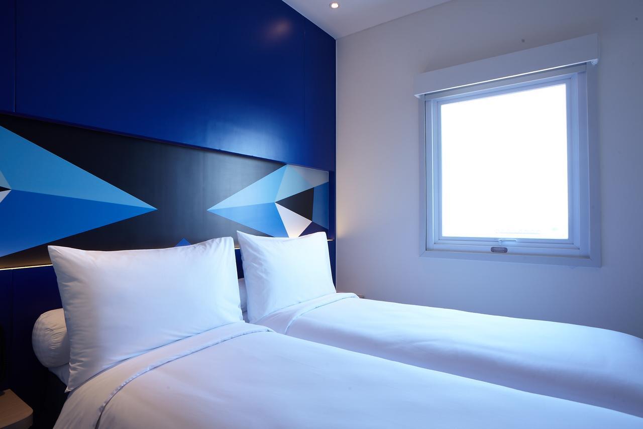 Ibis Budget Cirebon Exterior foto